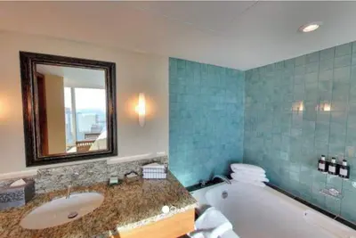 Image de Stunning Self-Catered Suite in Vancouver