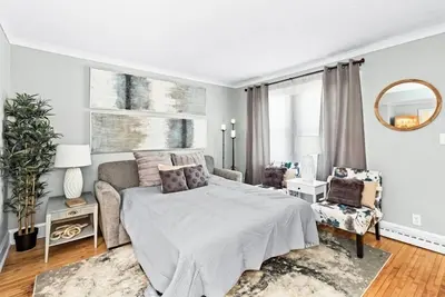 Image de 8 Minutes to Duluth, Craft District, Bayfront Park. Dog-Friendly!