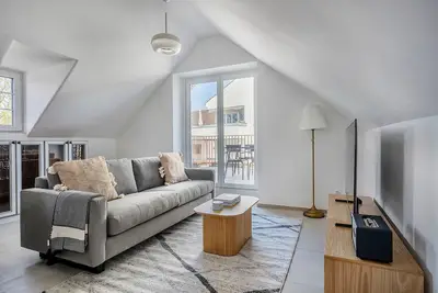 Image de Blueground | Küsnacht, private w/d, nr shops