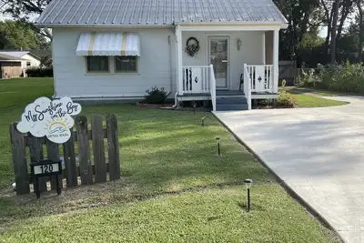 Image de Cozy Cottage on the bay near Lake Verret. Great for all water sports and fishing