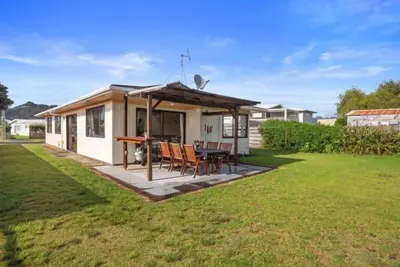 Image de Base: 8 (No extra guests)<br>305 Papanui Road, Whangamata