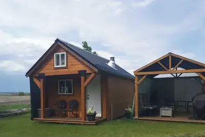 Image de Rustic Loft Cabin Experience on Acreage between Sylvan Lake and Gull Lake