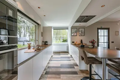Image de Huswell - Holiday home along the canal with great views