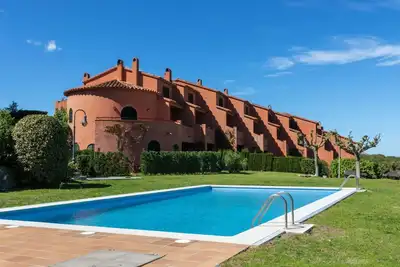 Image de Belle maison de vacances avec Wifi, piscine, Tv, patio, vue panoramique et parking