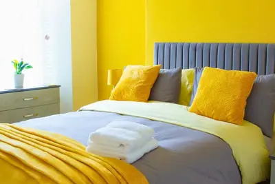 Image de Sunny Seaside 1br Flat in Plymouth Street Parking