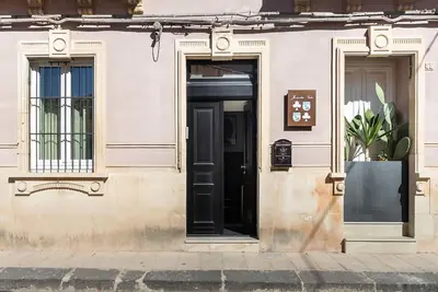 Image de Joli appartement pour 5 personnes avec Wifi, climatisation, Tv, patio et vue panoramique