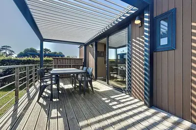 Image de Mobil-home confort 6 pers, 3 chambres, 2 sdb, proche plage, piscine, fitness, commerces à Jullouville