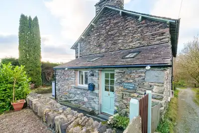 Fisherbeck Cottage -  Short stroll to town centre