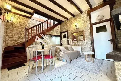 Image de Maison de pêcheur atypique – Les pieds dans l’eau