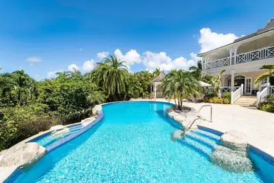 Image de Blue Waters 5br in St James by Personal Villas - Spectacular Luxurious Stay