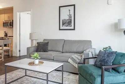 Image de Landing | Stylish 2bd, Courtyard, Clubhouse