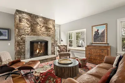 Image de East Aspen Hillside Retreat w/ Hot Tub | Matchless