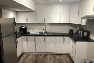 Image de Cozy Luxurious apartment in upscale Brampton neighbourhood. Family friendly.