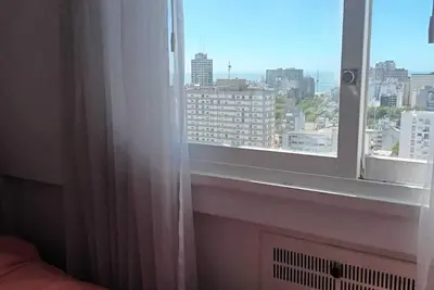Image de Amplio Departamento con Vista Excepcional Zona Centro Mar del Plata