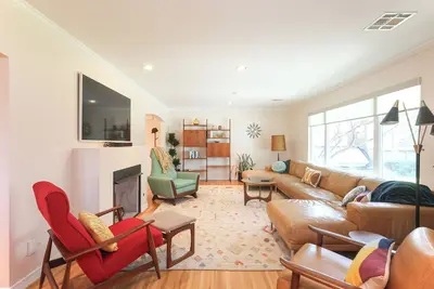 Image de Art Farm in Midtown Retro and Peaceful w/Hot Tub\n