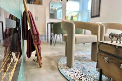 Image de Casa Bruna creekside home in the heart of the Gorge