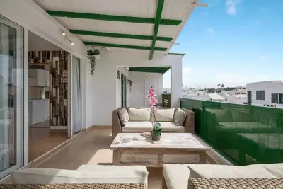 Image de Zona de Piscina a 2 Minutos de la Playa, 100 Metros de la Avenida de las Playa