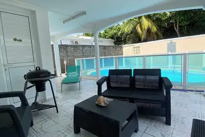 Image de un plongeon à la villa Mocénéa