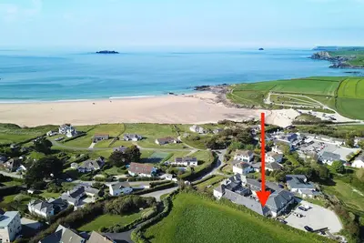 Image de 200m to the beach, dog friendly cottage, sunny patio garden