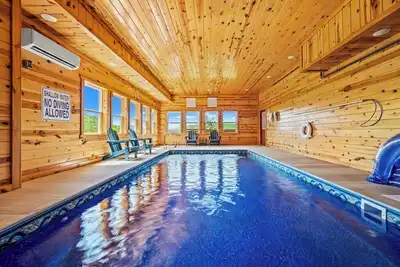 Image de Smoky Mtn Cabin with Pool, Theater, Game Rm and 6 Suites - Sleeps 20