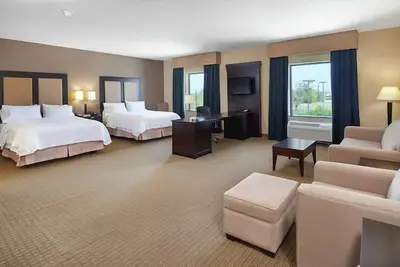 Image de Comfort & Convenience: Your Decatur Gateway with Free Breakfast & Pool