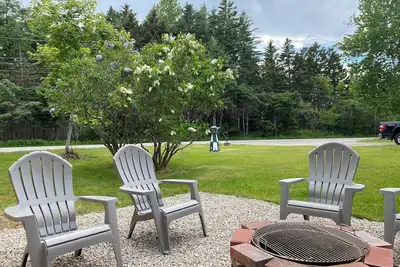 Image de Lower level apartment, firepit, close to Acadia, Lighthouse, SWHbr hikes.