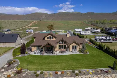 River Pickleball Retreat with Dock