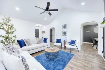 Image de Cozy Family-Sized Home Minutes to Ft Moore and Downtown Columbus