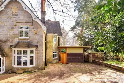 Image de Sanctuary Forest Row, countryside village escape | Pass the Keys