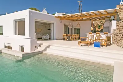 Image de Villa à Myconos avec 6 chambres à coucher, 12 couchages