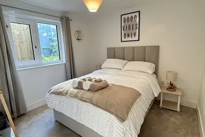 Image de Moderne-Condominium-Apartment-Sdb privée avec baignoire