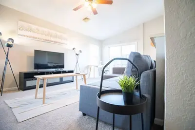 Image de Villa Verbena - Sleek 3 Bd in Pekin