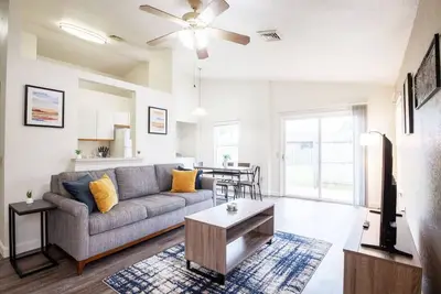 Image de Rosemary - Comfy 3 Bd in Pekin w/ King bed