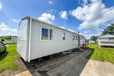 Image de Great caravan with central lounge & WiFi at Broadland Sands, Suffolk ref 20070bs