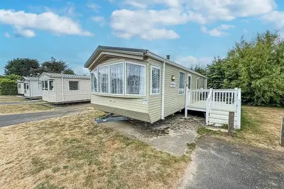 Image de Lovely caravan to hire at Breydon Water Holiday Park in Norfolk ref 10025cw