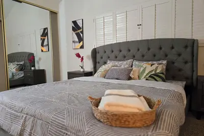 Image de Hidden Gem in Walnut - Walnut Oasis 5b2b