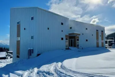 Image de Pair of New Expansive View Passive Houses