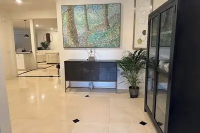 Image de Tranquil Haven: Luxurious Retreat with Unmatched Elegance and Serenity