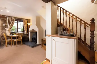 Image de Hayloft - One bed barn conversion cottage with log burner @The Home Away South