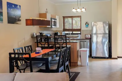 Image de Escape to your own private Gem in this beautifully appointed 2 bedroom townhouse