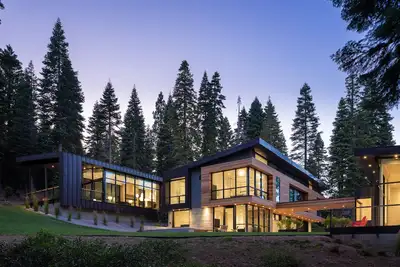 Image de Peak Perfection at Martis Camp - Monthly Rental  - Sleeps 18 - Includes Guest House