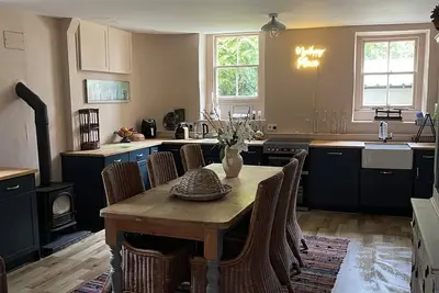 Image de Stunning 2-bedroomed Cottage