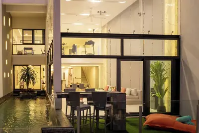 Image de Seaside Serenity: 4br Villa with Cinema and Pool