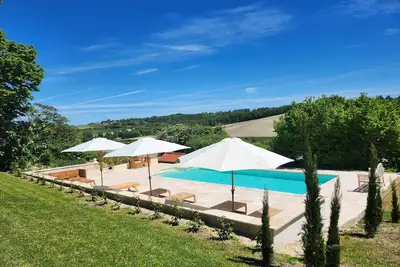 Image de Le Grenier, a charming gîte on the side of a hill. Stunning views, stunning pool