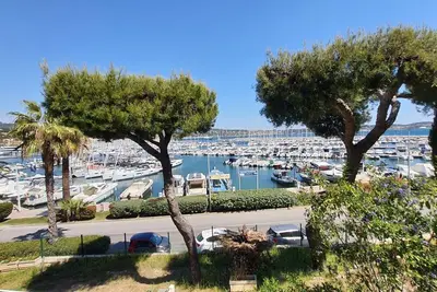 Image de Front De Port - Vue Panoramique Mer