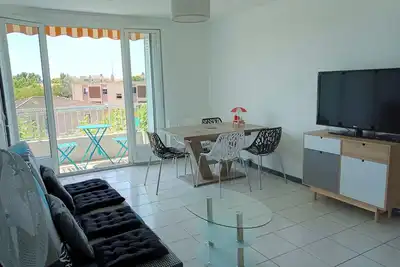 Image de T3 de 52m², balcon, à 500 mètres des plages.