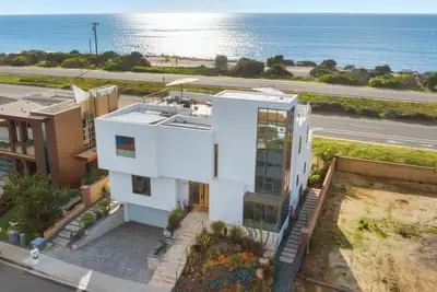 Image de Surfside Carlsbad |4br Gorgeous Rooftop Ocean view