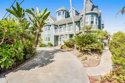 Image de Ocean Front+ Theater Room +Hot Tub + Game Room