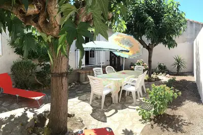 Image de V0303-villa de Plain Pied Tout Confort Avec Terrasse et Jardin