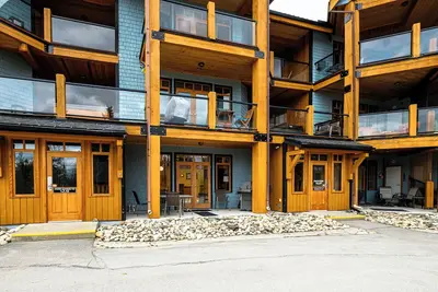 Image de Charming 2-bedroom condo!